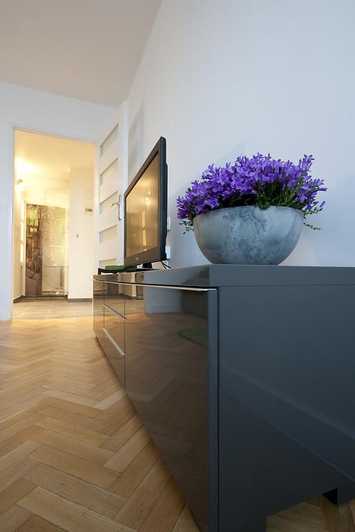 Apartament Swietokrzyska Varsavia Camera foto